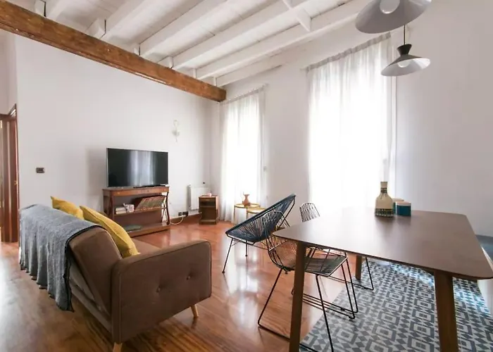 City Hall I Apartment
