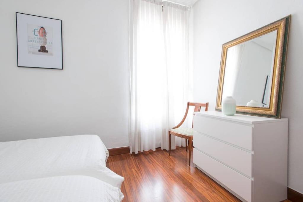 Hall I Apartment *